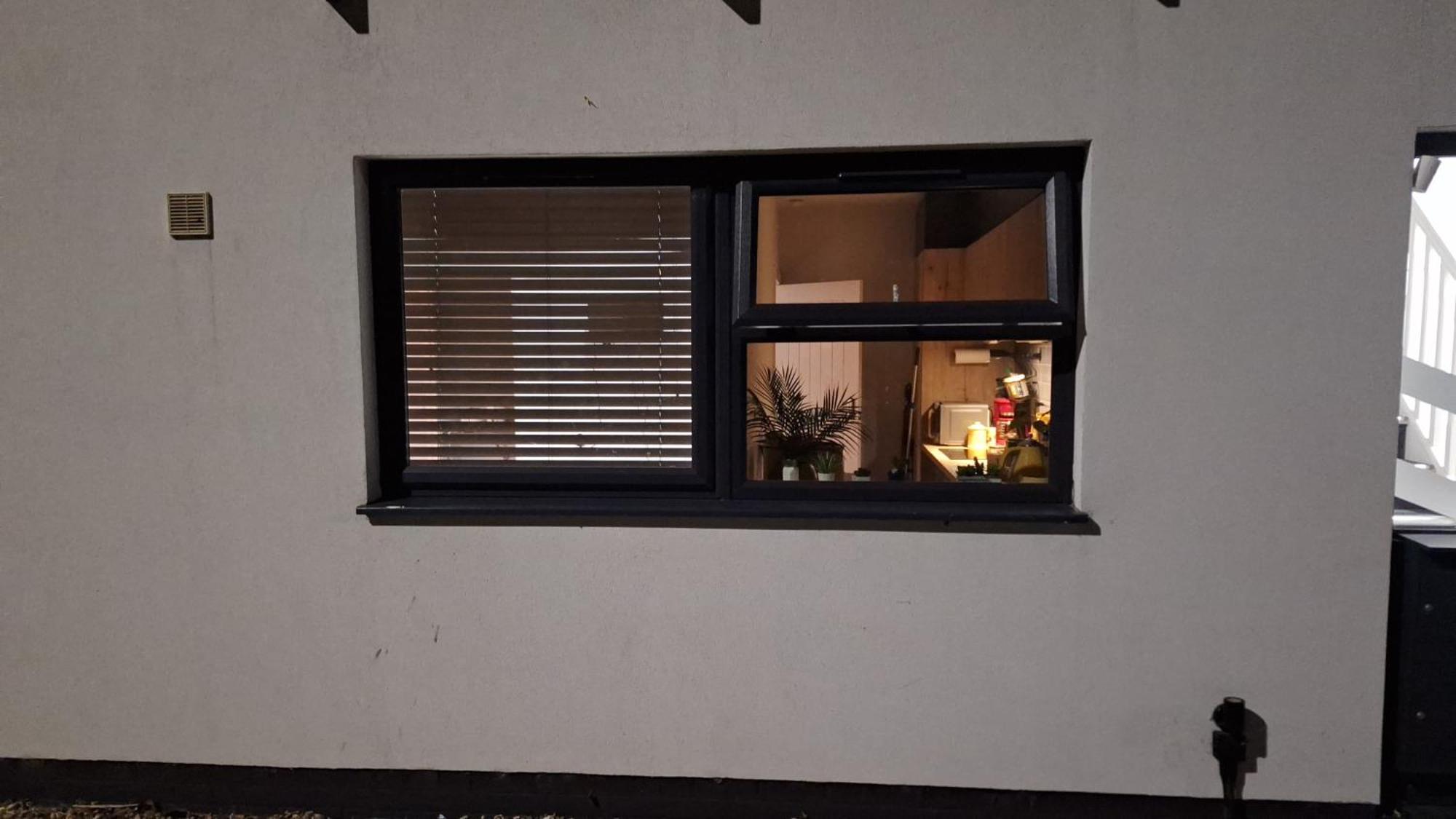 Budget Single Room Only For One Adult - Shared Flat Northolt  Extérieur photo
