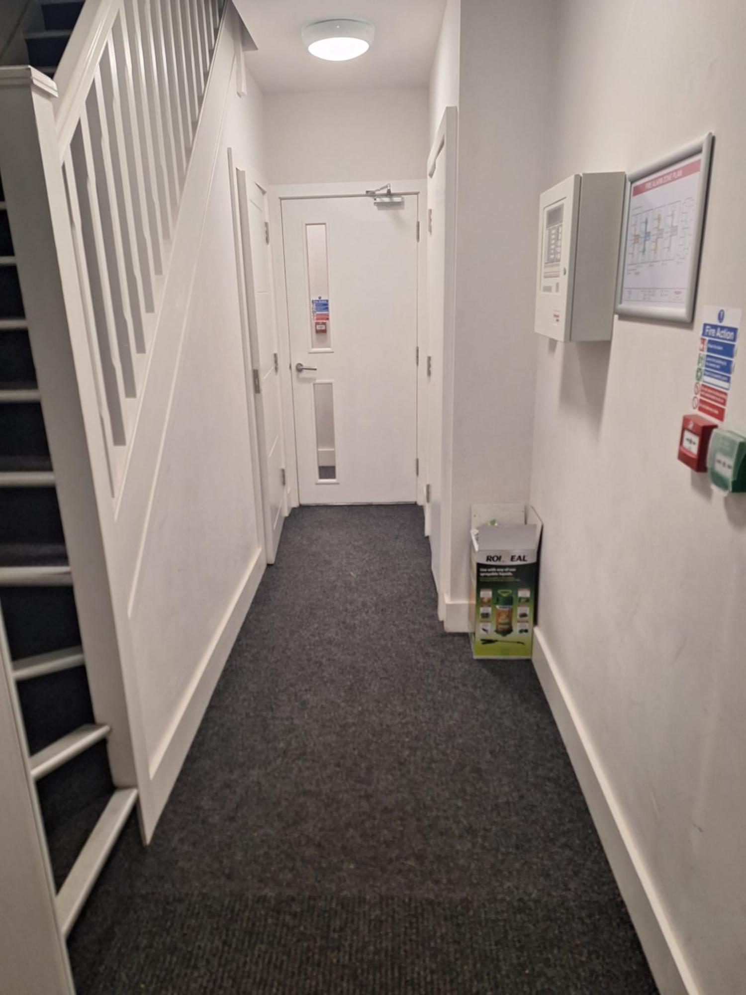 Budget Single Room Only For One Adult - Shared Flat Northolt  Extérieur photo
